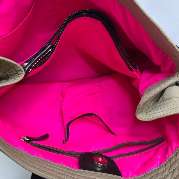 Dooney & Bourke Victoria Tan Beige Nylon Shoulder Bag With Leather Details Large - Picture 10 of 14